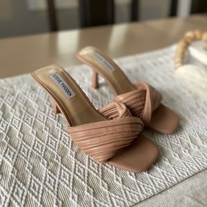 Steve Madden Twinkled Sandals Nude Kitten Heels